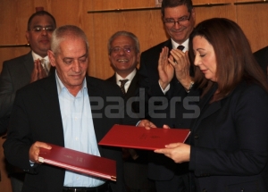 Abassi et Bouchamaoui signent l'accord relatif aux majorations salariales du secteur privé 