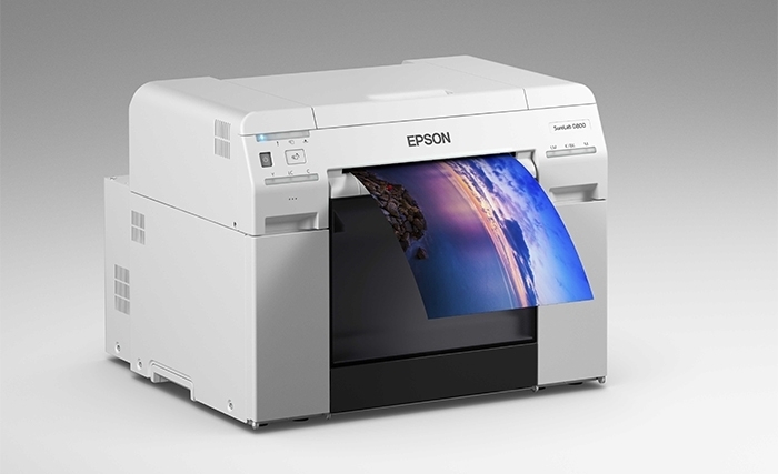 Epson annonce le lancement d’une imprimante photo commerciale compacte