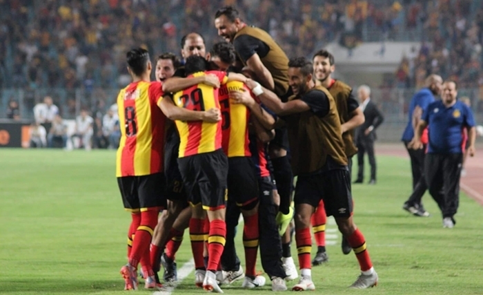 Coupe d'Afrique L'Espérance Sportive de Tunis défend ce soir son titre de  champion face