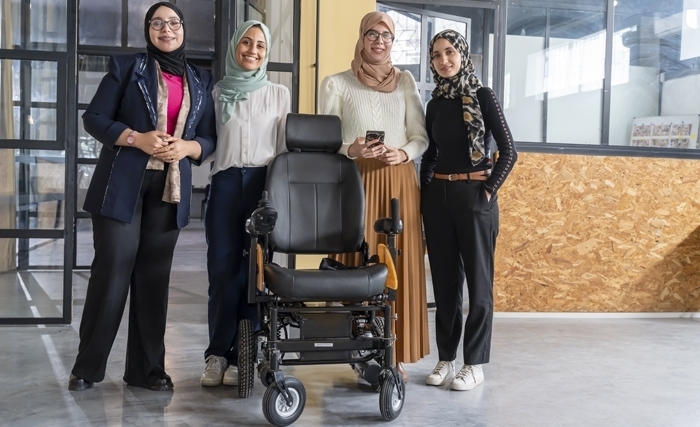 Des inventrices tunisiennes d’un pilotage par AI de fauteuil roulant, nominées pour le prix de Jeunes inventeurs 2024