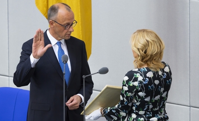 L’Allemagne entre recomposition interne et responsabilité européenne : les enjeux d’un mandat fragile L’Allemagne entre recomposition interne et responsabilité européenne : les enjeux d’un mandat fragile