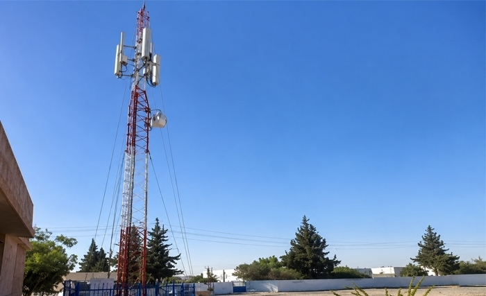 Station d’émission radio Internet à haut débit à Borj El Amri