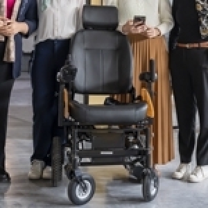 Des inventrices tunisiennes d’un pilotage par AI de fauteuil roulant, nominées pour le prix de Jeunes inventeurs 2024