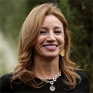 Hela Ben Hassine Khalladi: Lever les barrières