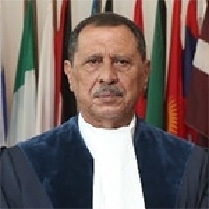 Slim Laghmani prête serment en tant que membre du Tribunal international du droit de la mer               